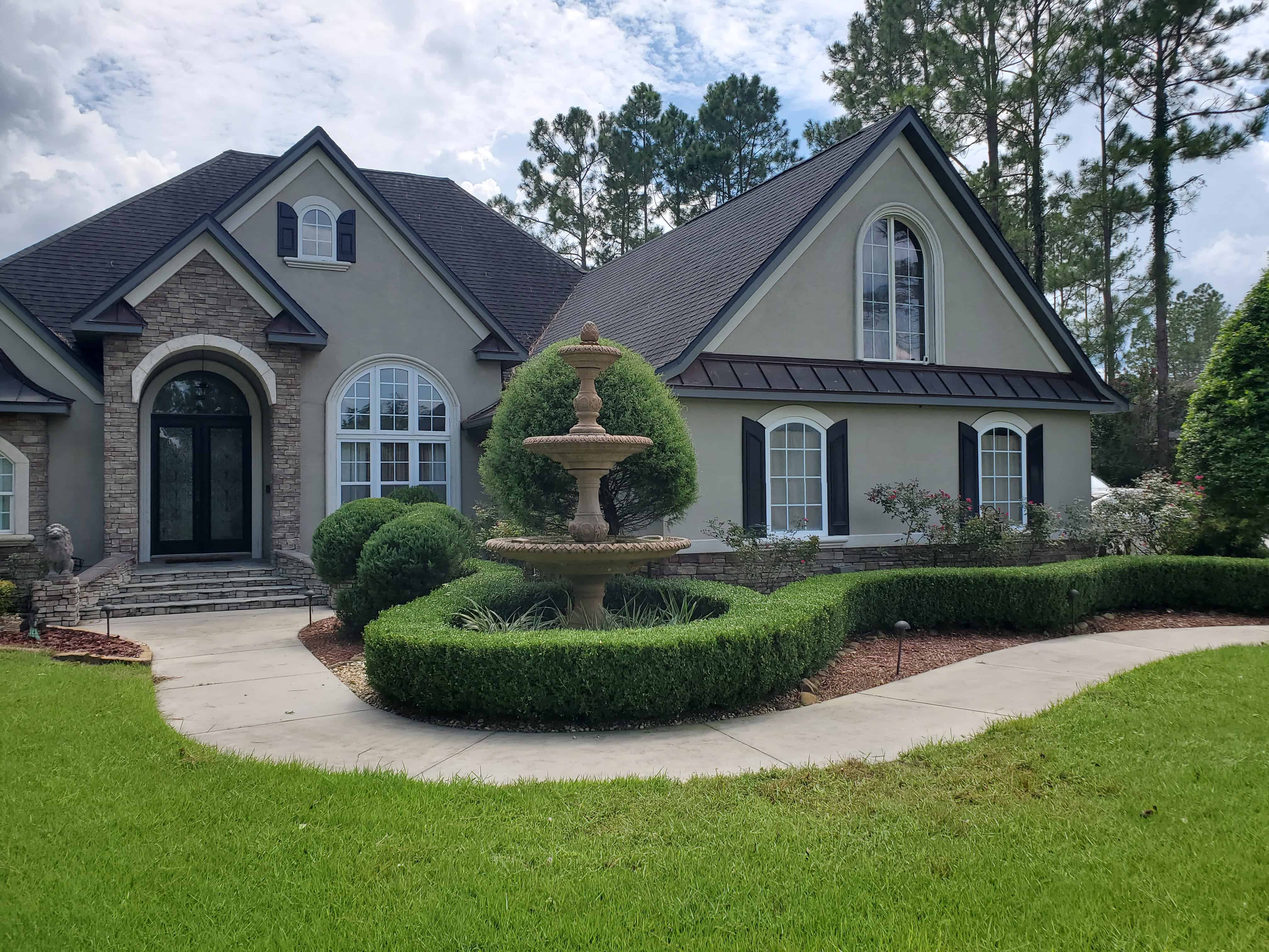 Water Feature nestled in a Florda Landscape